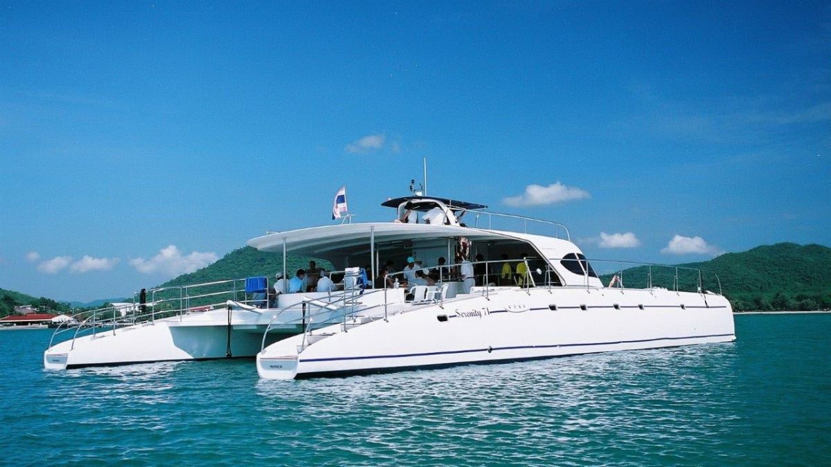 serenity yacht pattaya